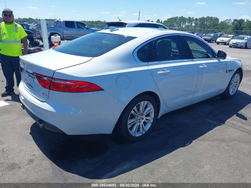 2017 Jaguar Xf 35T Premium VIN: SAJBD4BV7HCY35585 Lot: 39534692