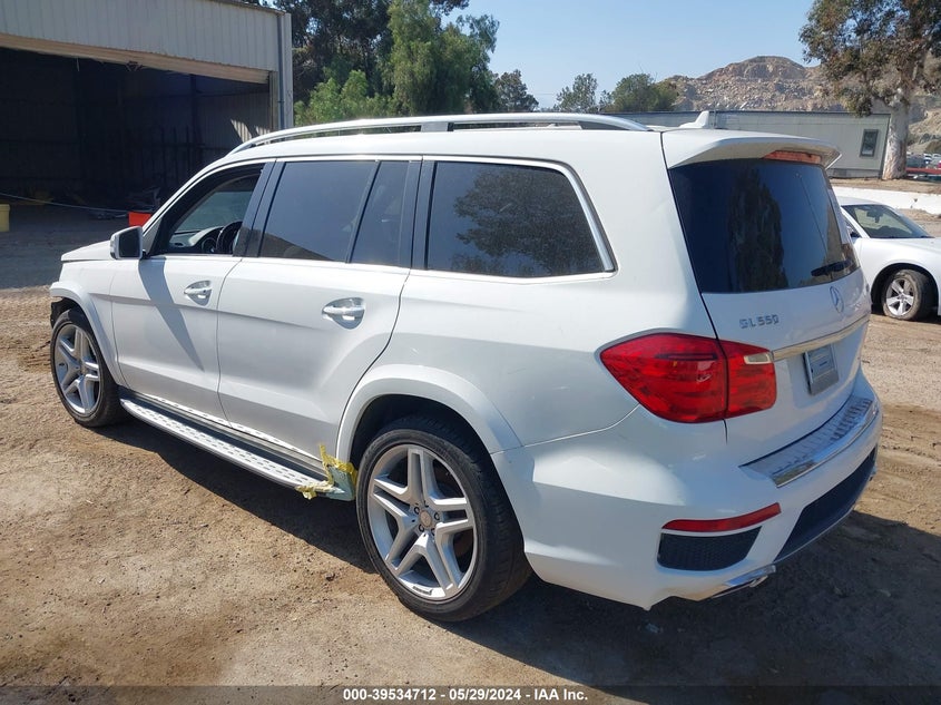 2015 MERCEDES-BENZ GL 550 4MATIC - 4JGDF7DEXFA536175