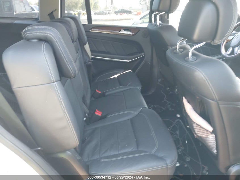 2015 MERCEDES-BENZ GL 550 4MATIC - 4JGDF7DEXFA536175