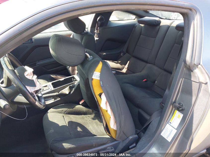 2014 Ford Mustang V6 VIN: 1ZVBP8AM2E5334154 Lot: 39534973