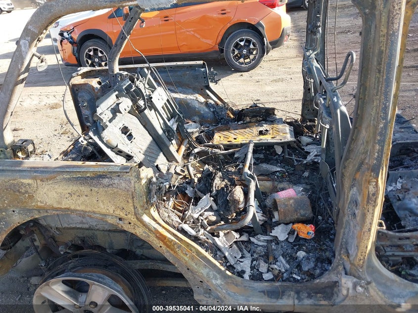 2020 JEEP WRANGLER UNLIMITED SAHARA 4X4 - 1C4HJXEM3LW283628