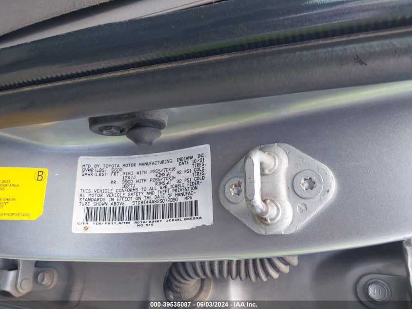 2002 Toyota Sequoia Sr5 V8 VIN: 5TDBT44A82S072090 Lot: 39535087