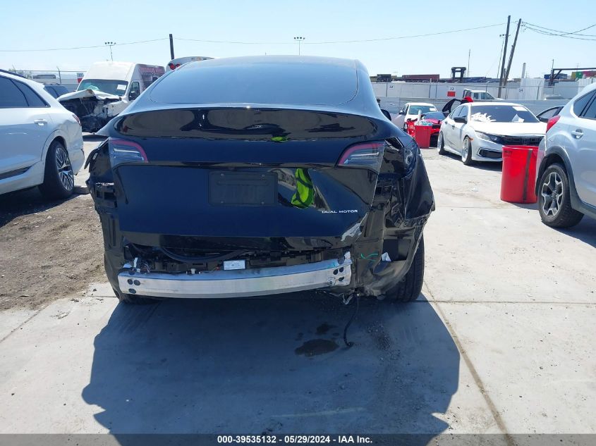 2022 Tesla Model Y Long Range Dual Motor All-Wheel Drive VIN: 7SAYGDEE9NF345355 Lot: 39535132