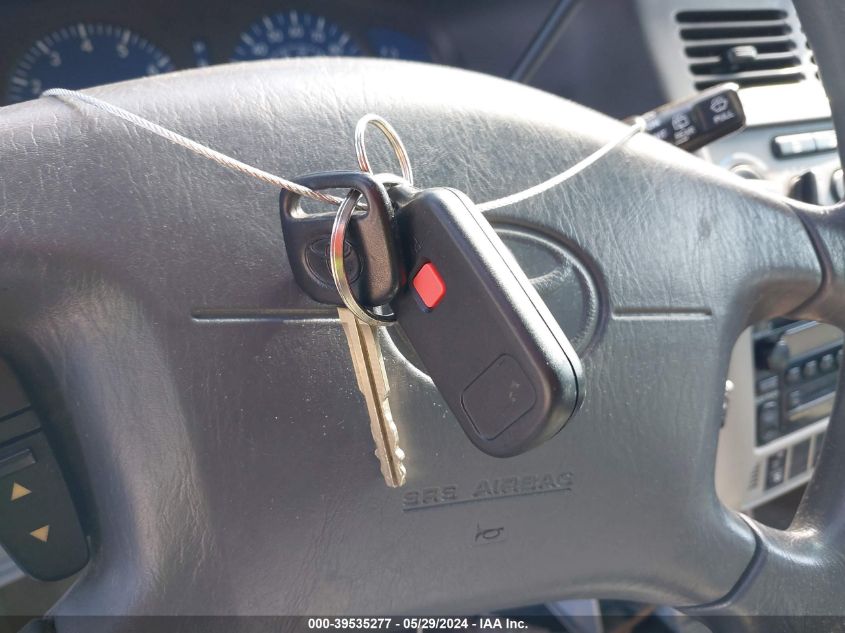 2001 Toyota Sienna Le VIN: 4T3ZF13C81U370823 Lot: 39535277