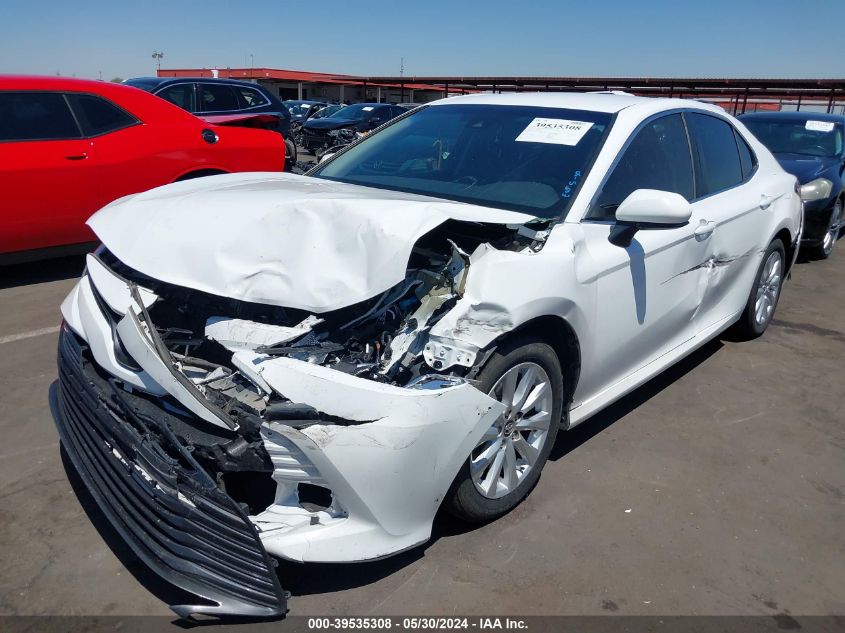 4T1B11HK9JU616481 2018 TOYOTA CAMRY - Image 2