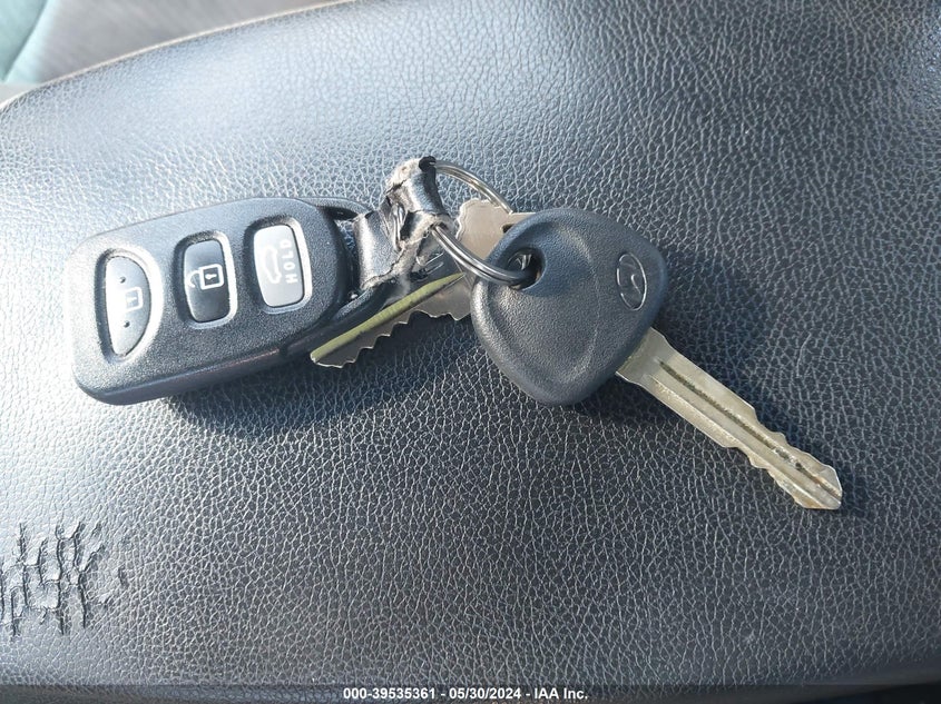 2013 Hyundai Elantra Gls VIN: KMHDH4AE8DU927186 Lot: 39535361