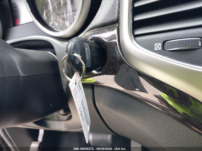 2011 Jeep Grand Cherokee Laredo VIN: 1J4RS4GG0BC658666 Lot: 39535372