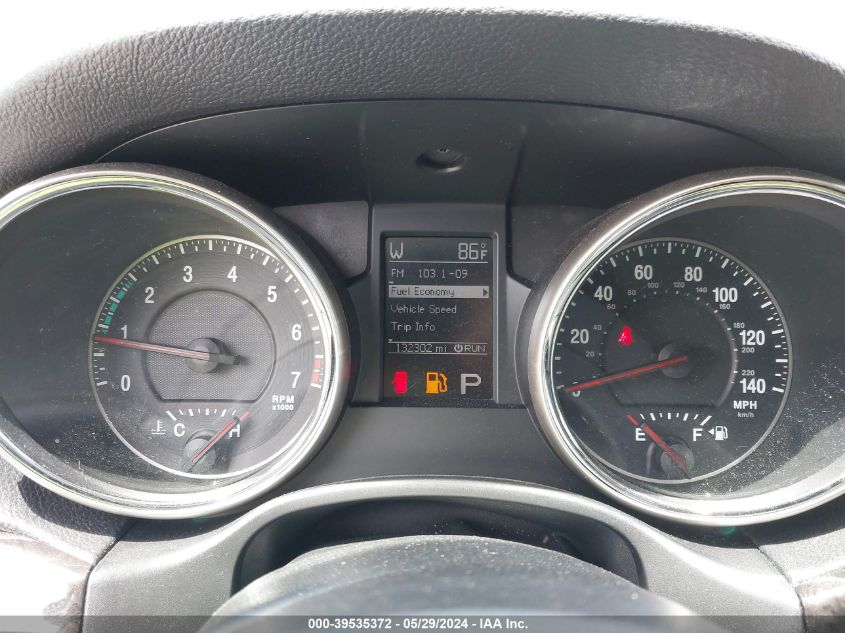 2011 Jeep Grand Cherokee Laredo VIN: 1J4RS4GG0BC658666 Lot: 39535372