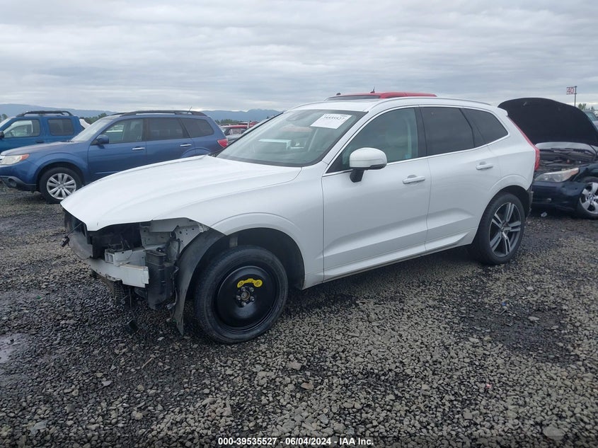 VIN YV4102RK6J1071815 2018 VOLVO XC60 T5 MOMENTUM