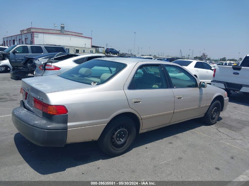 2000 Toyota Camry Ce VIN: 4T1BG22K0YU998911 Lot: 39535551