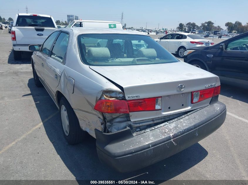 2000 Toyota Camry Ce VIN: 4T1BG22K0YU998911 Lot: 39535551