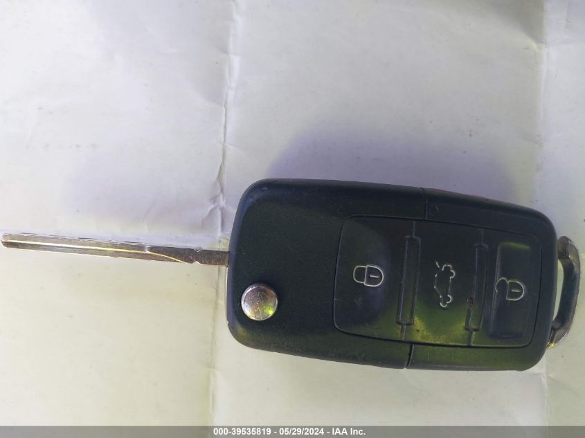 2002 Volkswagen Passat Gls VIN: WVWPD63B62P129695 Lot: 39535819