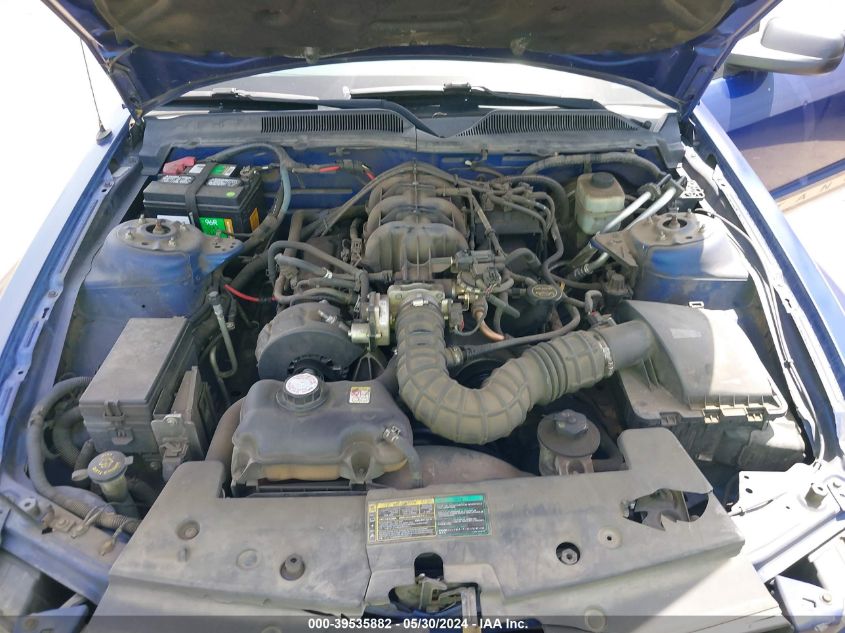 2005 Ford Mustang V6 Deluxe/V6 Premium VIN: 1ZVFT80N955176421 Lot: 39535882