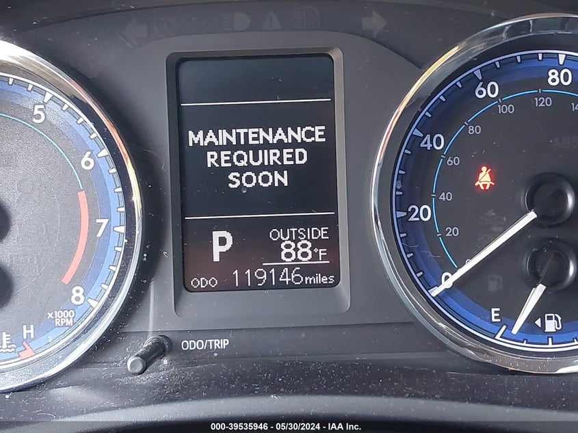 2017 Toyota Corolla Le VIN: 5YFBURHE8HP675260 Lot: 39535946