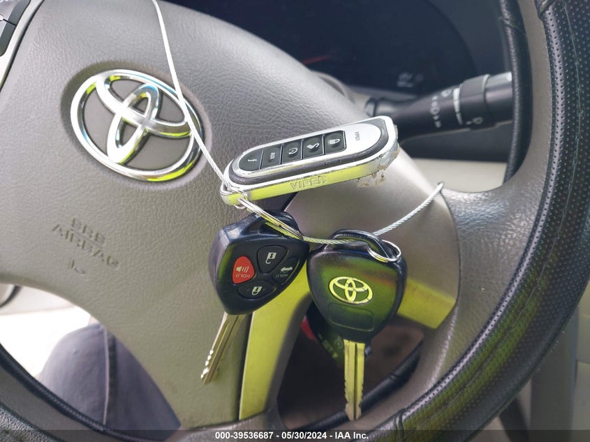 2010 Toyota Camry Le VIN: 4T4BF3EK7AR039490 Lot: 39536687