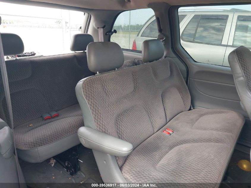 2000 Dodge Caravan VIN: 2B4GP2535YR643208 Lot: 39536917