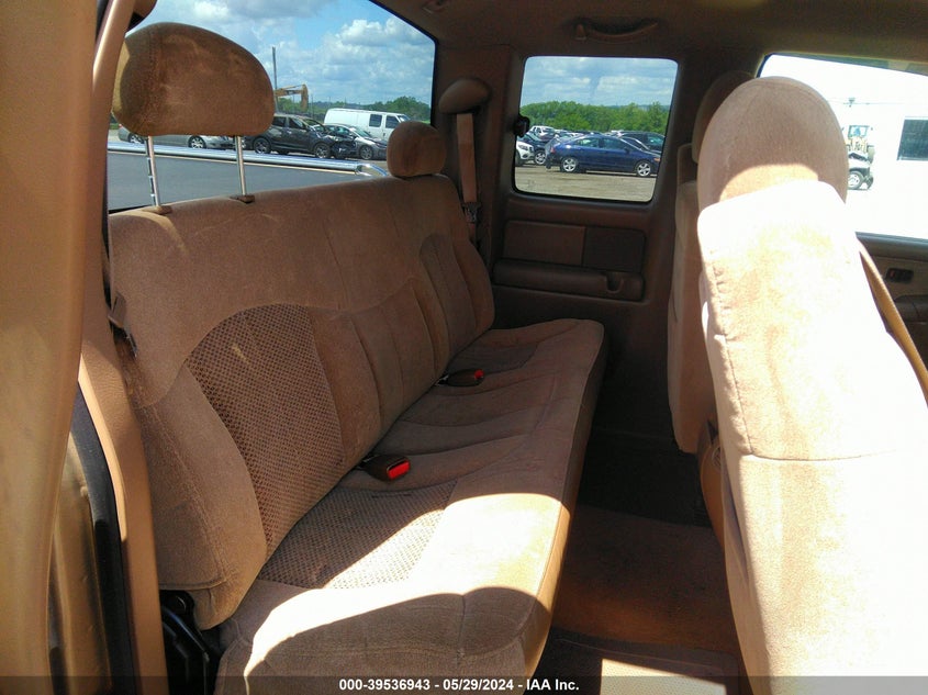 2000 Chevrolet Silverado 1500 Ls VIN: 1GCEK19T8YE164744 Lot: 39536943