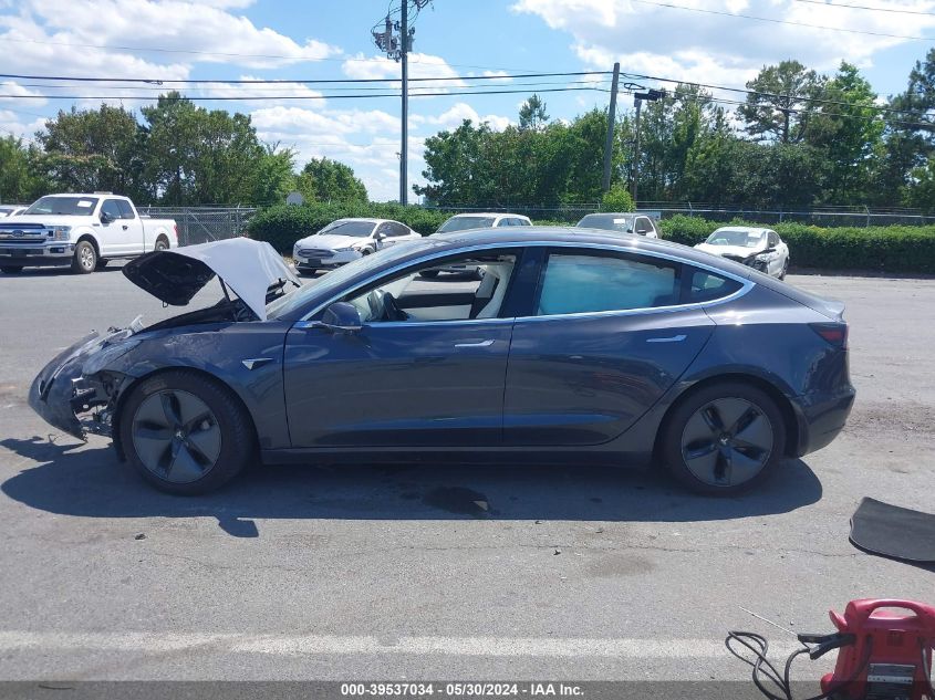 2019 Tesla Model 3 Long Range/Performance VIN: 5YJ3E1EB9KF195292 Lot: 39537034