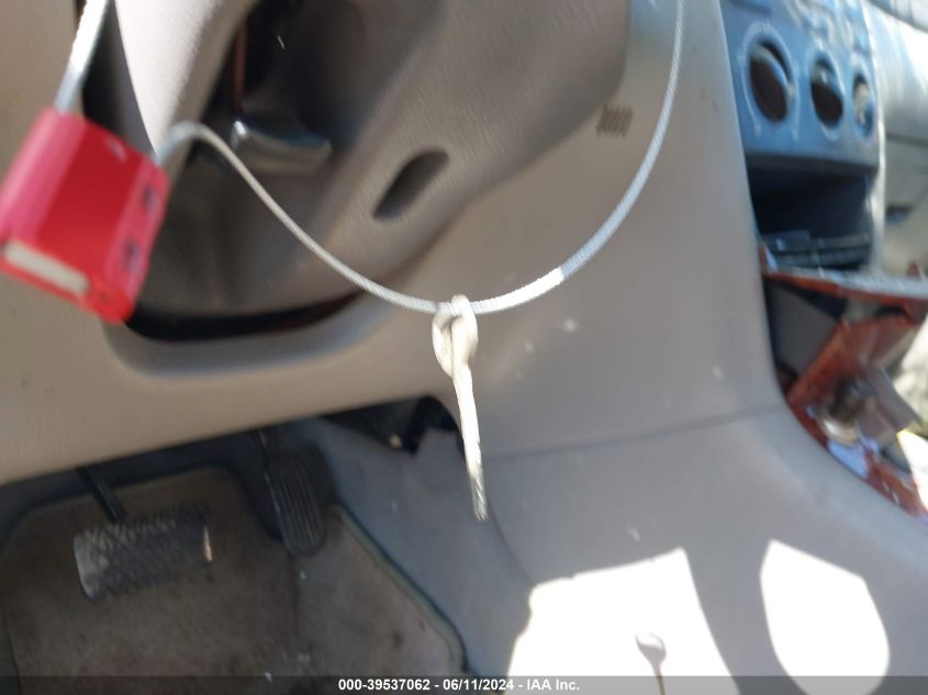 2003 Toyota Corolla Le VIN: 2T1BR32E33C098668 Lot: 39537062