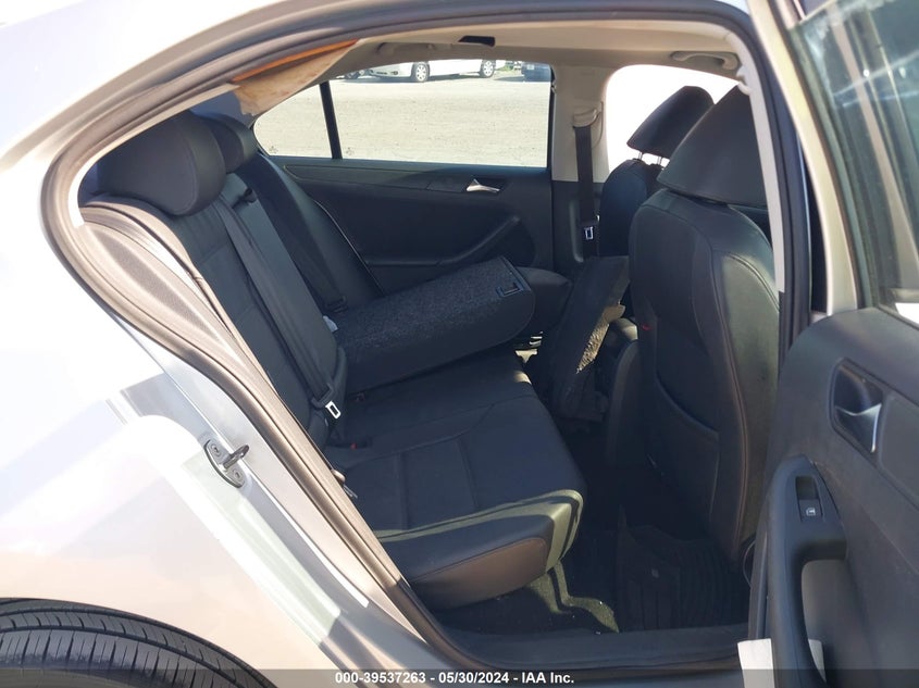 2011 Volkswagen Jetta 2.5L Se VIN: 3VWDX7AJ2BM335982 Lot: 39537263