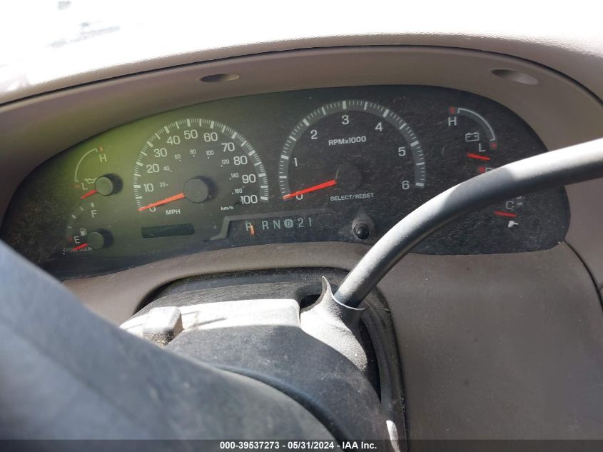 2000 Ford F-150 Work Series/Xl/Xlt VIN: 1FTRF17W3YNB77663 Lot: 39537273