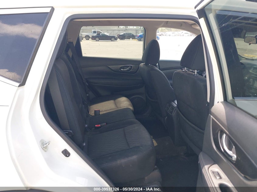 2017 Nissan Rogue Sv VIN: 5N1AT2MTXHC810706 Lot: 39537326