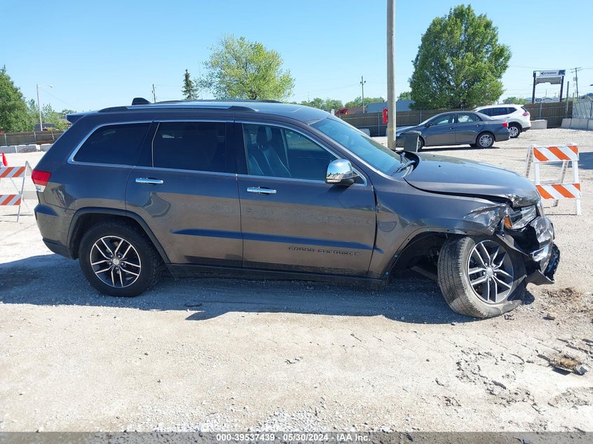 VIN 1C4RJFBG1HC635207 2017 JEEP GRAND CHEROKEE LIMITED 4X4