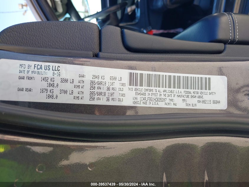 VIN 1C4RJFBG1HC635207 2017 JEEP GRAND CHEROKEE LIMITED 4X4
