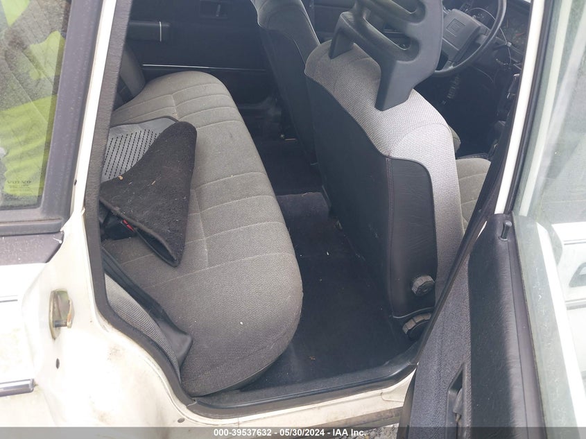 1991 Volvo 240 VIN: YV1AA8847M1435373 Lot: 39537632