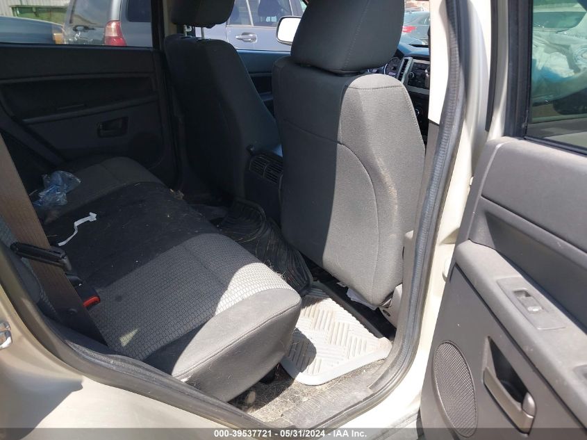 2008 Jeep Grand Cherokee Laredo VIN: 1J8GR48KX8C195786 Lot: 39537721