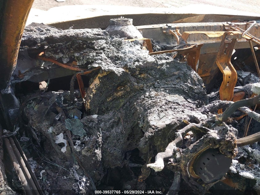 2004 Chevrolet Silverado 1500 Z71 VIN: 1GCEK19T44Z153257 Lot: 39537765