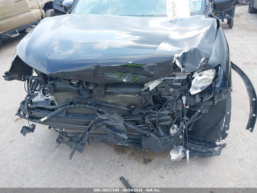 2017 Nissan Rogue S VIN: JN8AT2MT8HW136806 Lot: 39537849