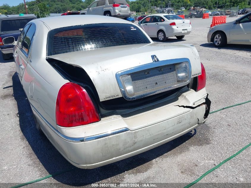 2006 Lincoln Town Car Signature VIN: 1LNHM81W46Y606514 Lot: 39537862