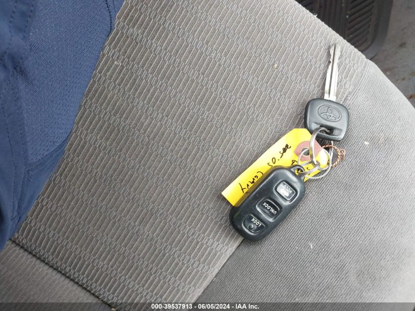 2005 Toyota Camry Le VIN: 4T1BE32K05U993800 Lot: 39537913