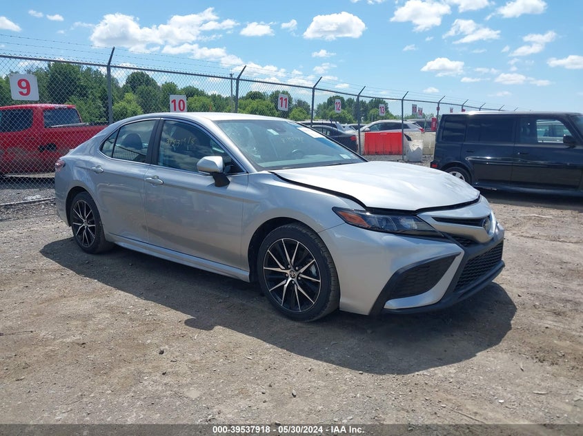 2022 TOYOTA CAMRY  (VIN: 4T1G11AK7NU714639)