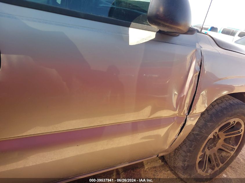 2003 GMC Sierra 1500 VIN: 1GTEC14V93Z300208 Lot: 39537941