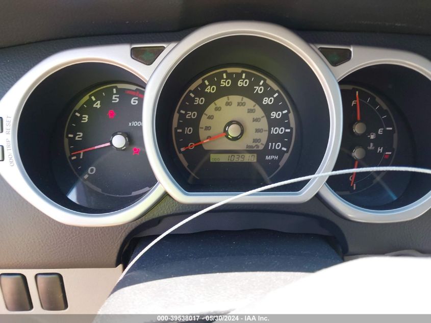 2003 Toyota 4Runner Sr5 V6 VIN: JTEBU14RX30016105 Lot: 39538017