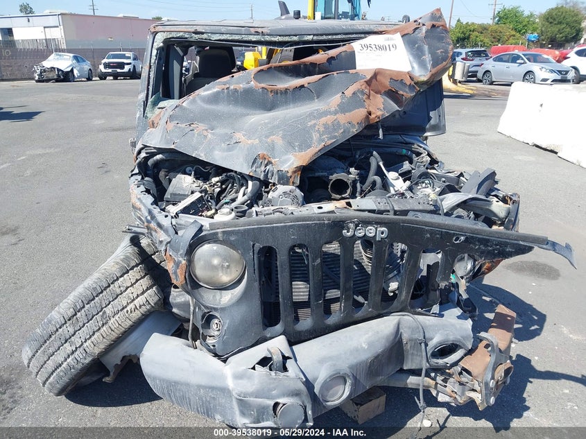 2017 JEEP WRANGLER UNLIMITED SPORT 4X4 - 1C4BJWDG3HL751636