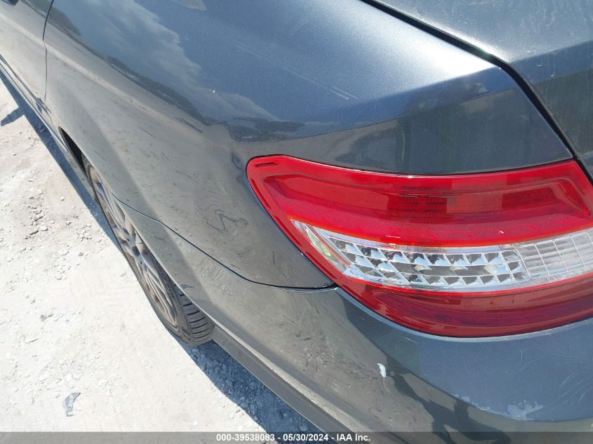 2009 Mercedes-Benz C 300 Luxury 4Matic/Sport 4Matic VIN: WDDGF81X09F272247 Lot: 39538083