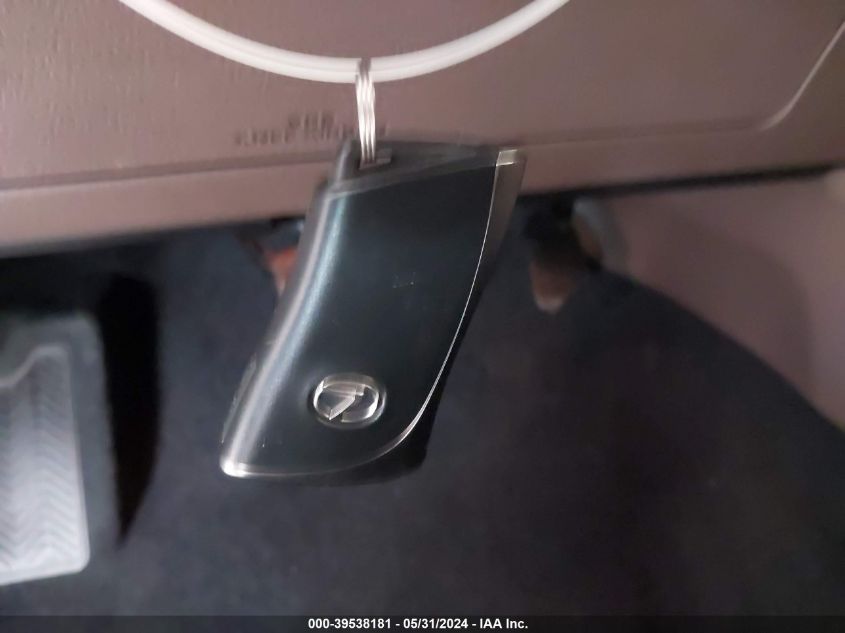 2023 Lexus 460 Premium VIN: JTJAM7BX2P5368427 Lot: 39538181