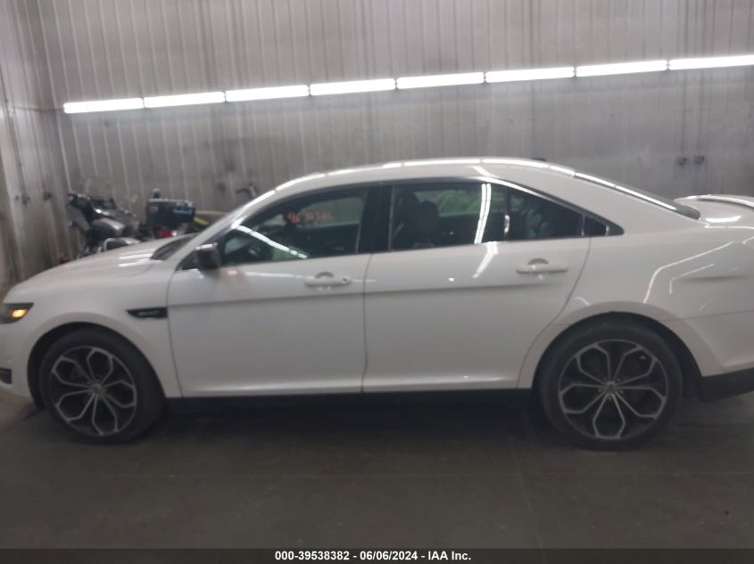 2015 Ford Taurus Sho VIN: 1FAHP2KTXFG111033 Lot: 39538382