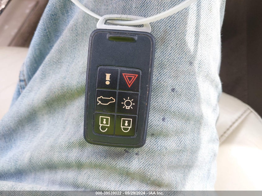 2013 VOLVO XC70 T6/T6 PLATINUM/T6 PREMIER PLUS - YV4902BZ3D1154097