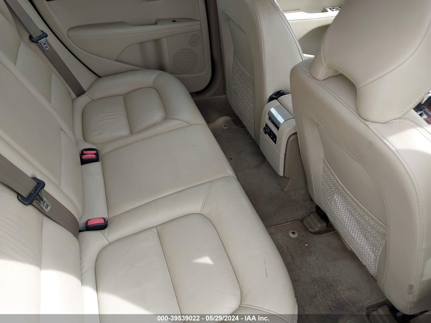 2013 VOLVO XC70 T6/T6 PLATINUM/T6 PREMIER PLUS - YV4902BZ3D1154097