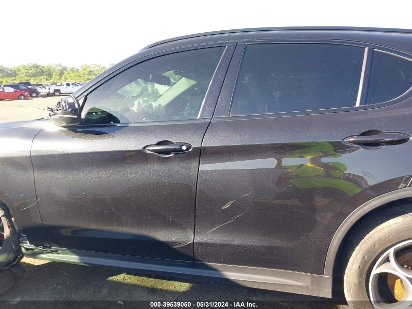 2018 Alfa Romeo Stelvio Sport Awd VIN: ZASFAKPN8J7B64410 Lot: 39539050