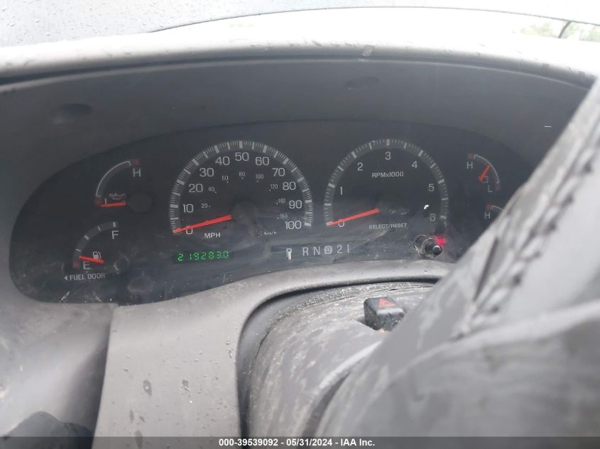 2001 Ford F-150 King Ranch Edition/Lariat/Xlt VIN: 1FTRW08L81KB32742 Lot: 39539092