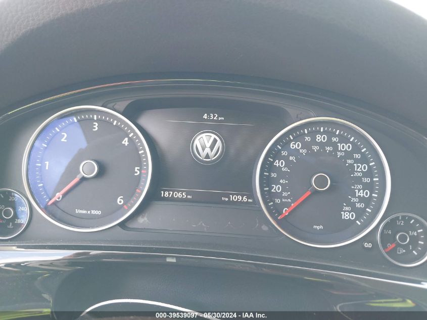 2012 Volkswagen Touareg Tdi Sport VIN: WVGEK9BP7CD010256 Lot: 39539097