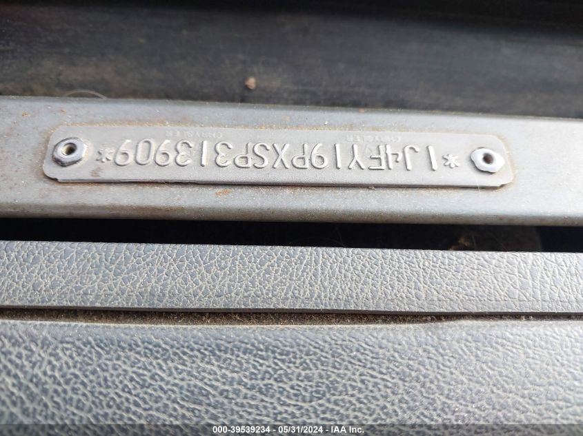 1995 Jeep Wrangler / Yj S/Rio Grande VIN: 1J4FY19PXSP313909 Lot: 39539234