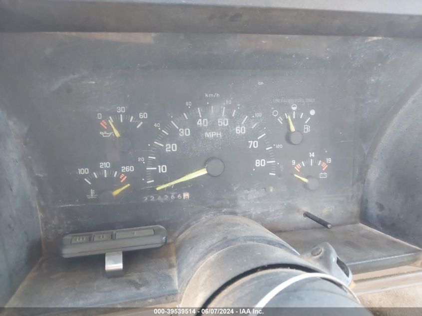 1992 Chevrolet Gmt-400 K1500 VIN: 2GCEK19K1N1118435 Lot: 39539514