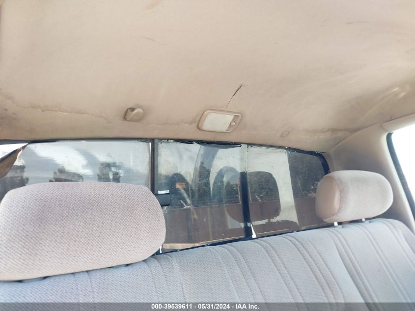 2000 Toyota Tundra VIN: 5TBJN3216YS001183 Lot: 39539611