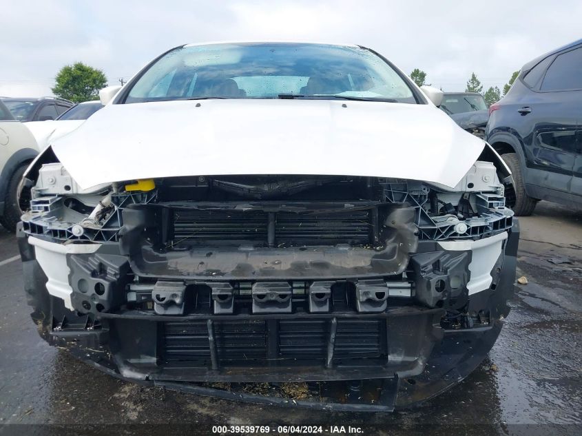 2016 Ford Focus Titanium VIN: 1FADP3J2XGL200817 Lot: 39539769